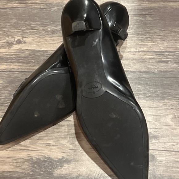 Prada heels - Picture 2 of 3